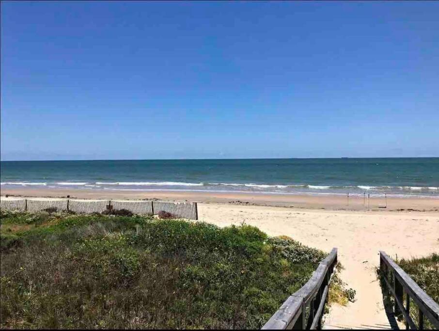 The Mermaids Treasure Chest Surfside Beach Extérieur photo